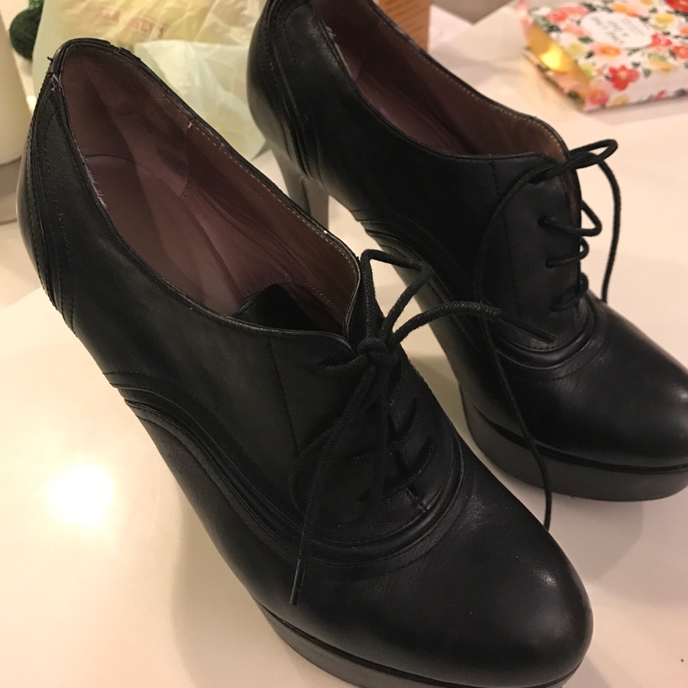 Black platform pumps. Size 38